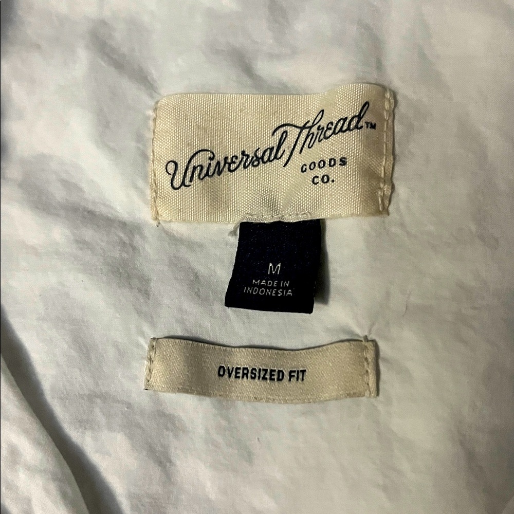 Universal Thread Button Down Shirt Oversized Fit - image 3
